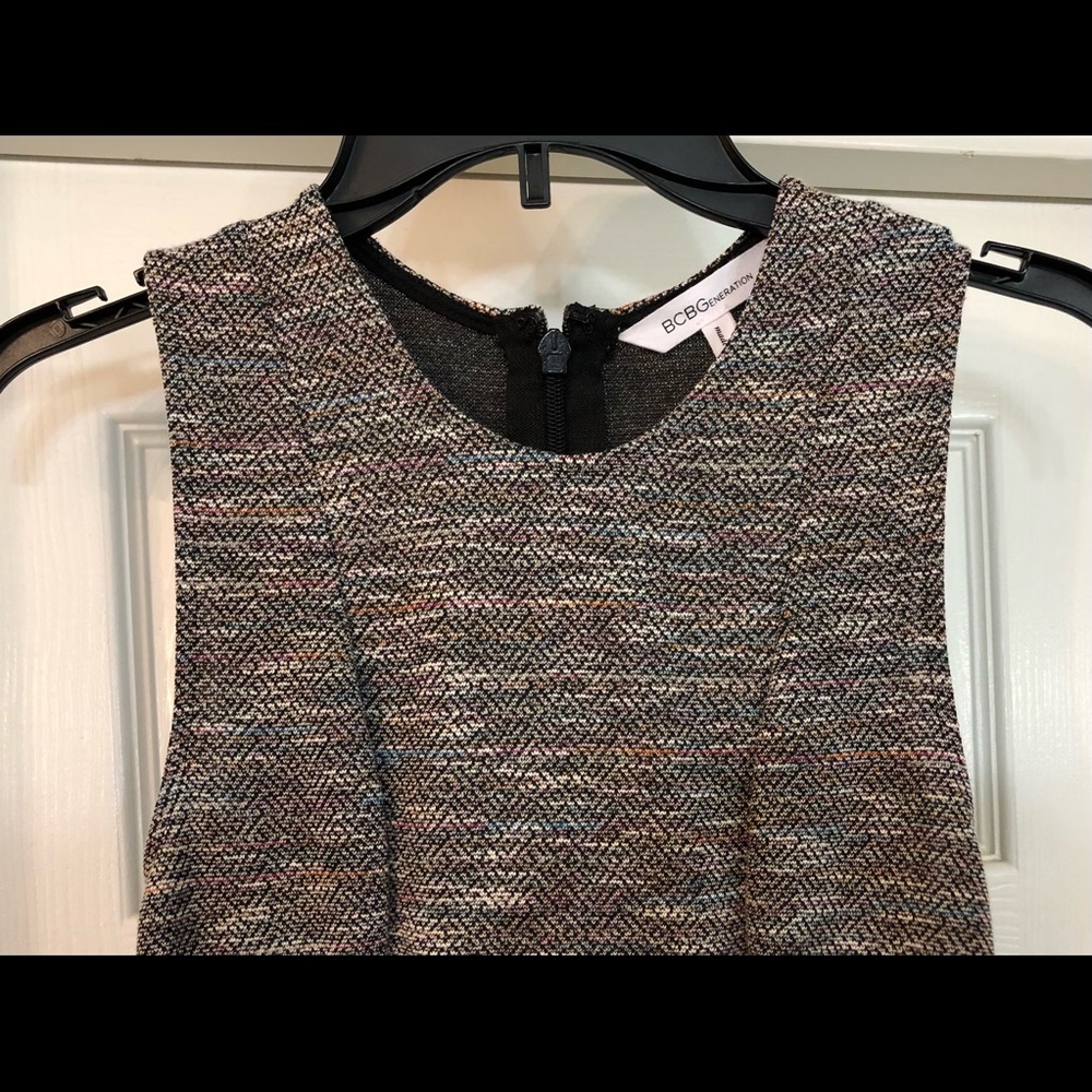 BCBGeneration Size 2 multi-color dress - Picture 3 of 5